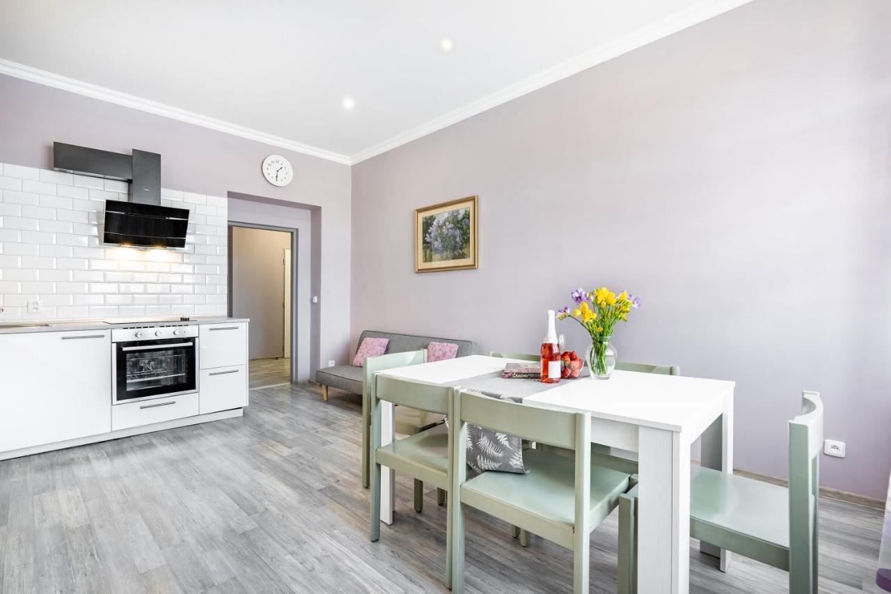 Apartment Happy Family Карлові Вари Екстер'єр фото